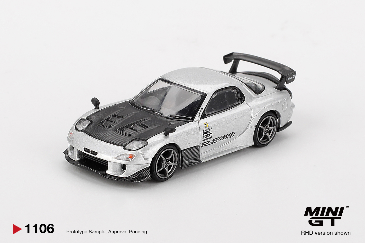 Mô hình MiniGT 1:64 Mazda RX-7 RE Amemiya Silver Metallic